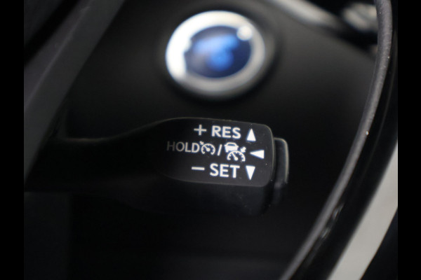 Toyota C-HR 2.0 Hybrid Executive 184 PK | Navigatie | JBL audio | Stoelverwarming | Half Leder |