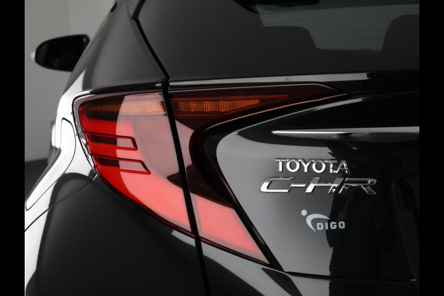Toyota C-HR 2.0 Hybrid Executive 184 PK | Navigatie | JBL audio | Stoelverwarming | Half Leder |