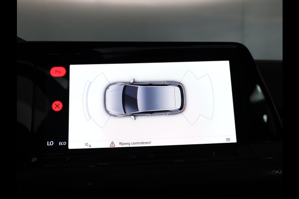 Volkswagen Golf 1.4 eHybrid GTE 245 pk Automaat (DSG) | Navigatie | Panoramadak | Parkeersensoren | Autom. airco (3 zones) | LED koplampen |
