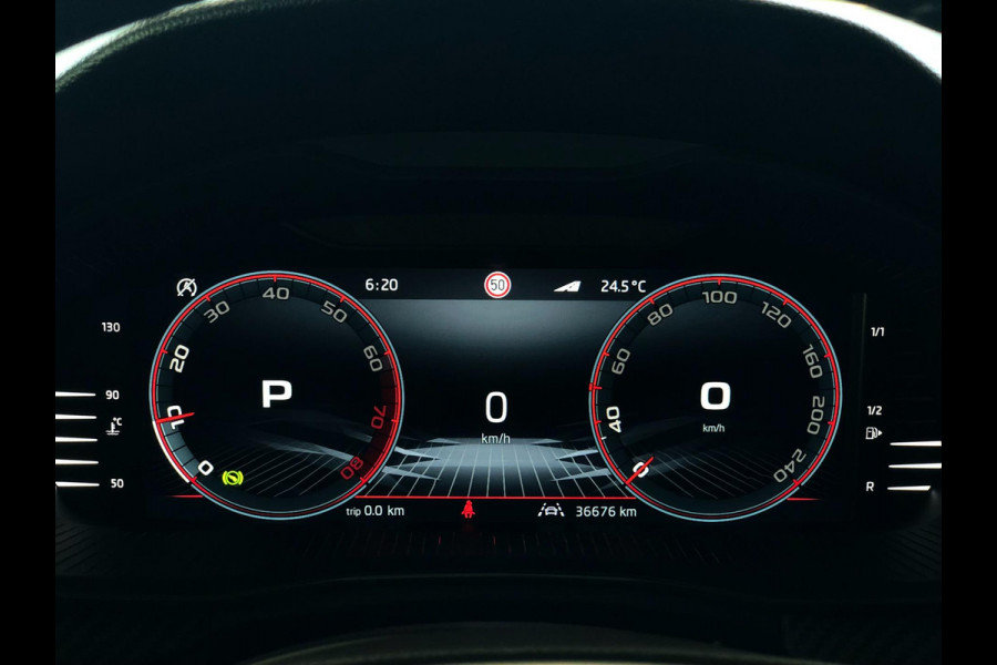 Škoda Kamiq 1.0 TSI Monte Carlo | Panoramadak, Virtual Cockpit, Camera, Climate, Carplay/Android | Dealeronderhouden | NAP |