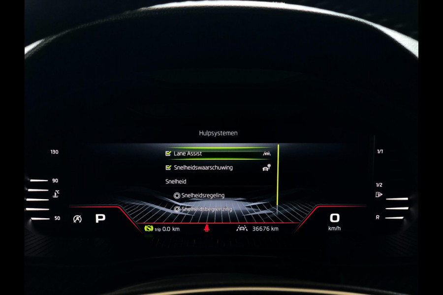 Škoda Kamiq 1.0 TSI Monte Carlo | Panoramadak, Virtual Cockpit, Camera, Climate, Carplay/Android | Dealeronderhouden | NAP |
