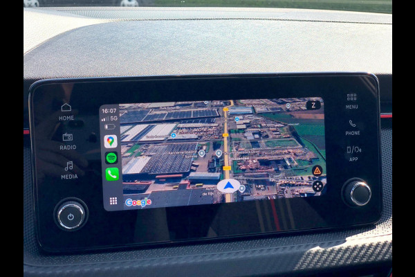 Škoda Kamiq 1.0 TSI Monte Carlo | Panoramadak, Virtual Cockpit, Camera, Climate, Carplay/Android | Dealeronderhouden | NAP |