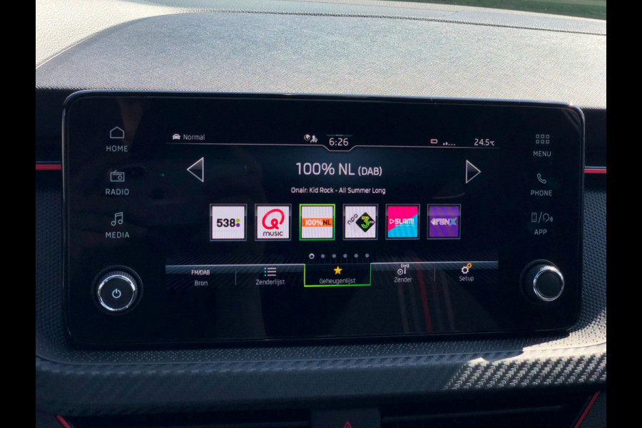 Škoda Kamiq 1.0 TSI Monte Carlo | Panoramadak, Virtual Cockpit, Camera, Climate, Carplay/Android | Dealeronderhouden | NAP |