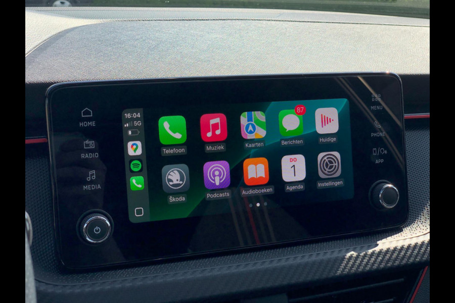 Škoda Kamiq 1.0 TSI Monte Carlo | Panoramadak, Virtual Cockpit, Camera, Climate, Carplay/Android | Dealeronderhouden | NAP |