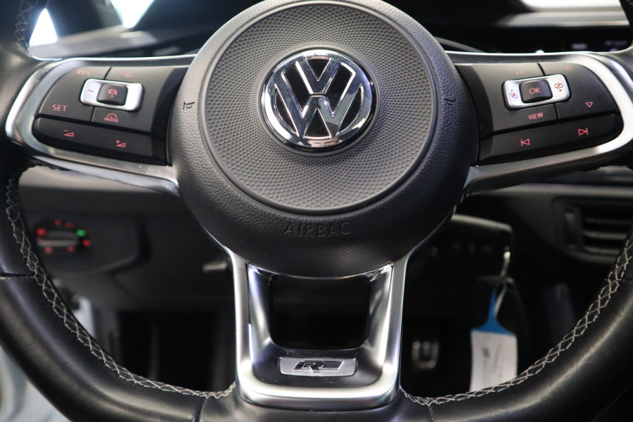 Volkswagen Polo 1.0 TSI Highline Business R Panorama Navigatie Cruise Control R-line interieur 17LMV stoelverwarming