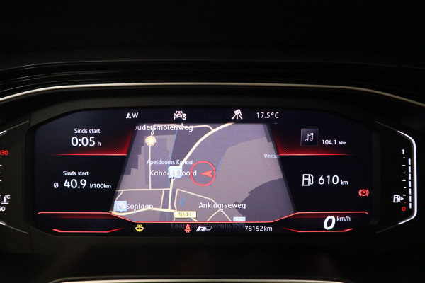 Volkswagen Polo 1.0 TSI Highline Business R Panorama Navigatie Cruise Control R-line interieur 17LMV stoelverwarming