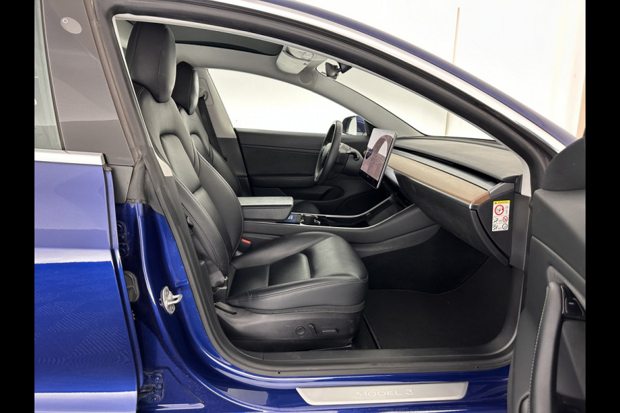 Tesla Model 3 Long Range AWD 75 kWh [ 3-Fase ] (INCL.BTW) Aut. *PANO | AUTO-PILOT | NAPPA-LEATHER | KEYLESS | FULL-LED | MEMORY-PACK | SURROUND-VIEW | DAB | CARPLAY | DIGI-COCKPIT | LANE-ASSIST | COMFORT-SEATS | 19"ALU*