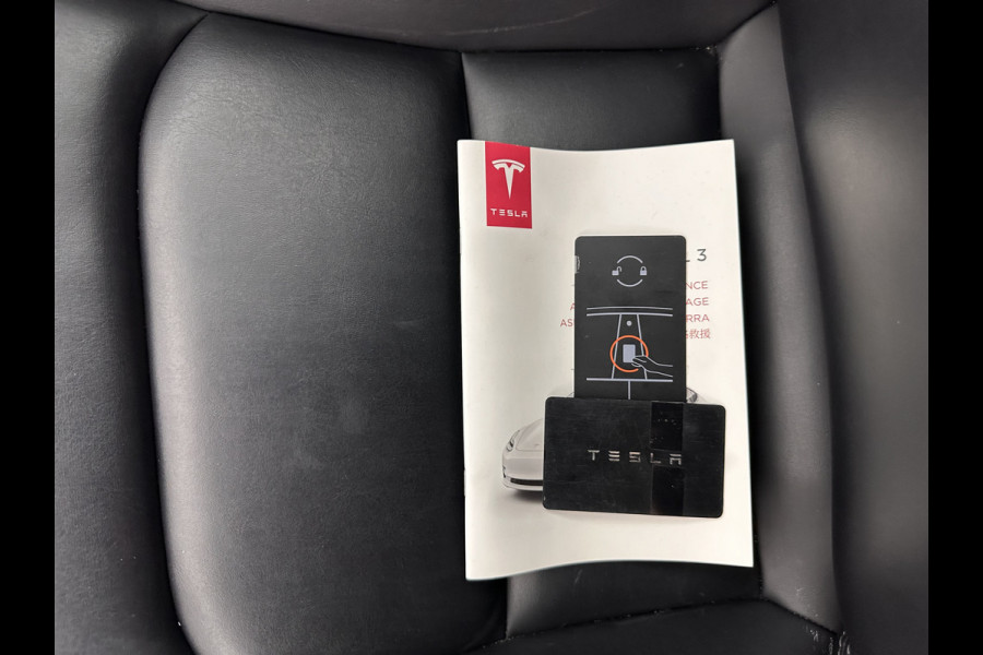 Tesla Model 3 Long Range AWD 75 kWh [ 3-Fase ] (INCL.BTW) Aut. *PANO | AUTO-PILOT | NAPPA-LEATHER | KEYLESS | FULL-LED | MEMORY-PACK | SURROUND-VIEW | DAB | CARPLAY | DIGI-COCKPIT | LANE-ASSIST | COMFORT-SEATS | 19"ALU*