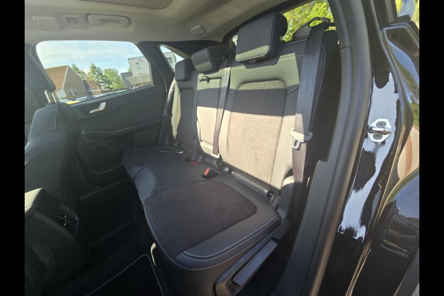 Ford Kuga 2.5 PHEV Active X | Panoramadak + Technology Pack + Winter Pack + Wegklapbare trekhaak + 19 inch lichtmetalen velgen +  Reservewiel | Agate black | Prijs incl. 4.000 Ford voordeel