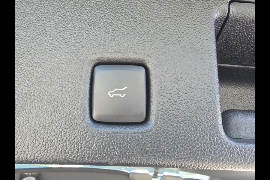 Ford Kuga 2.5 PHEV Active X | Panoramadak + Technology Pack + Winter Pack + Wegklapbare trekhaak + 19 inch lichtmetalen velgen +  Reservewiel | Agate black | Prijs incl. 4.000 Ford voordeel
