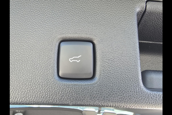 Ford Kuga 2.5 PHEV Active X | Panoramadak + Technology Pack + Winter Pack + Wegklapbare trekhaak + 19 inch lichtmetalen velgen +  Reservewiel | Agate black | Prijs incl. 4.000 Ford voordeel