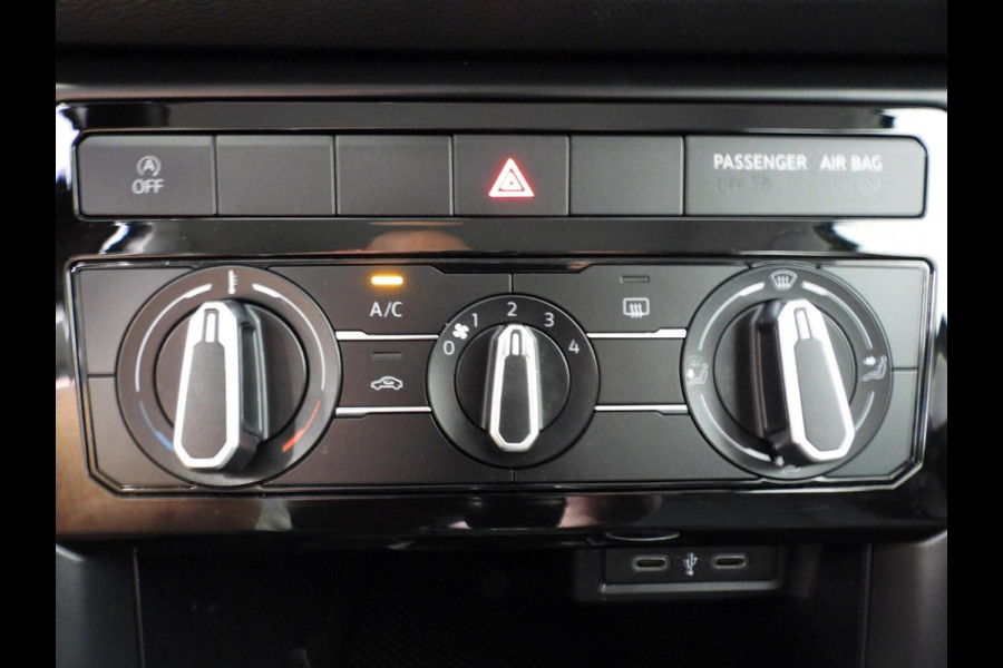 Volkswagen T-Cross 1.0 TSI Life AIRCO/ADAPT.CRUISE/16"LMV!