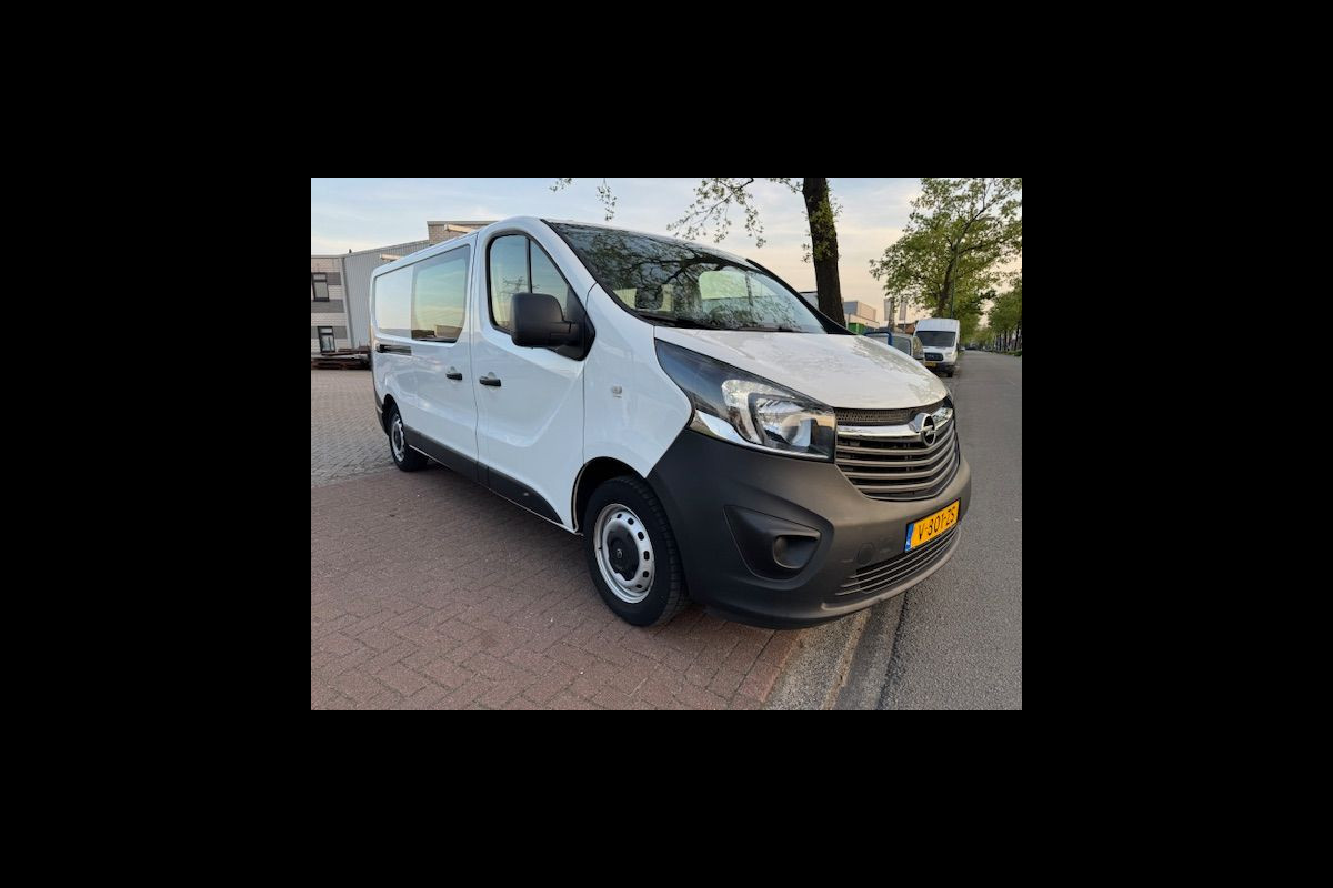 Opel Vivaro 1.6 CDTI 125pk L2 H1 Dubbel Cabine 6persoons Edition EcoFlex 87.000km Airco,Cruisecontrol,Lange uitvoering Opel Vivaro 1.6 CDTI 125pk L2 H1 Dubbel Cabine 6persoons Edition EcoFlex 87.000km Airco,Cruisecontrol,Lange uitvoering