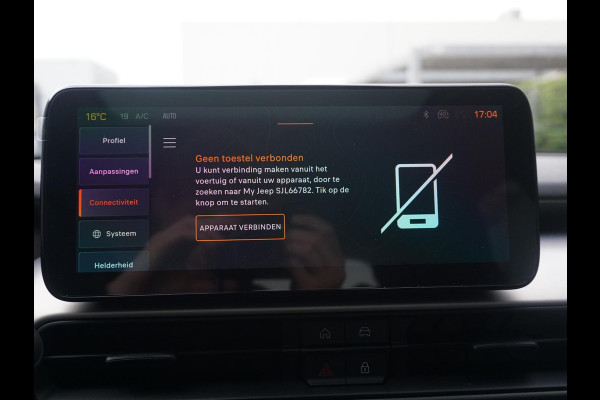 Jeep Avenger 1.2 e-Hybrid Summit
