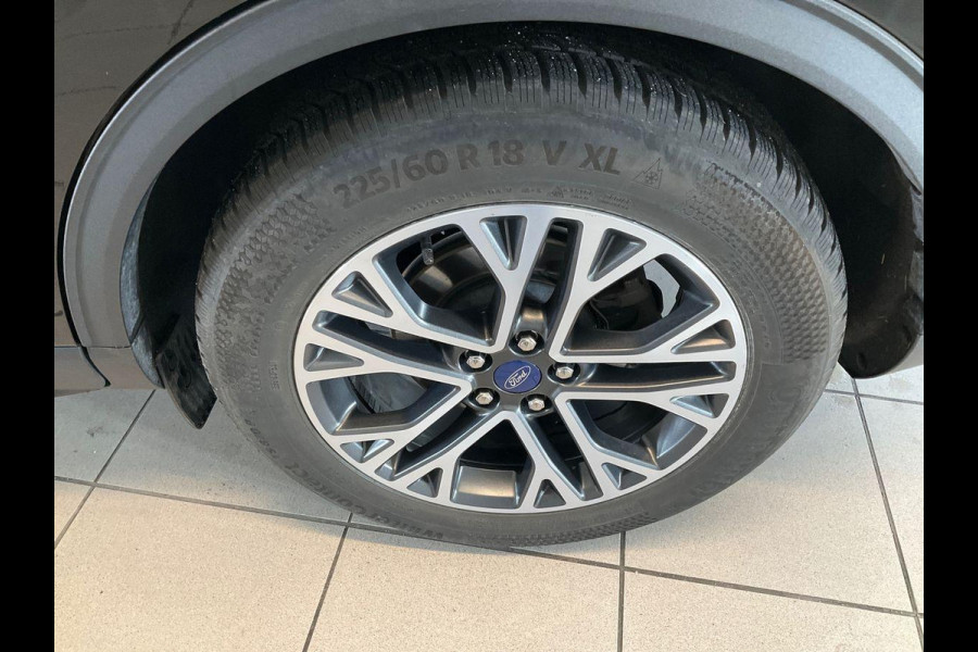 Ford Kuga 2.5 PHEV Titanium X 225pk | Panoramadak | Trekhaak | Winter Pack | Adaptive cruise control | Elektrische achterklep | Bang&Olfusen