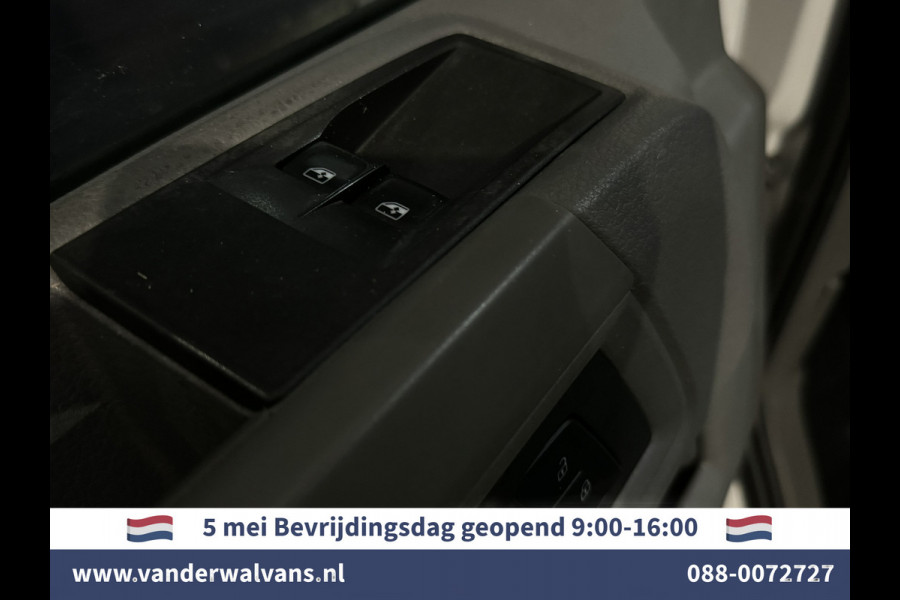 Volkswagen Crafter 2.0 TDI 140pk L3H3 L2H2 Euro6 Airco | Camera | Apple Carplay | Android Auto Bijrijdersbank