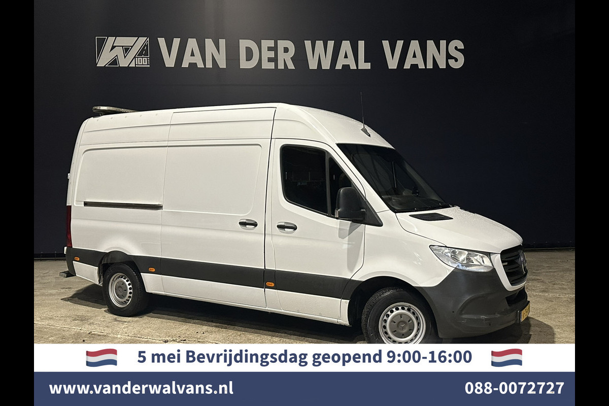 Mercedes-Benz Sprinter 316 CDI 164pk 3500kg Trekhaak L2H2 Euro6 Airco | Omvormer | Camera | Apple Carplay Android Auto, Cruisecontrol, Parkeersensoren Mercedes-Benz Sprinter 316 CDI 164pk 3500kg Trekhaak L2H2 Euro6 Airco | Omvormer | Camera | Apple Carplay Android Auto, Cruisecontrol, Parkeersensoren