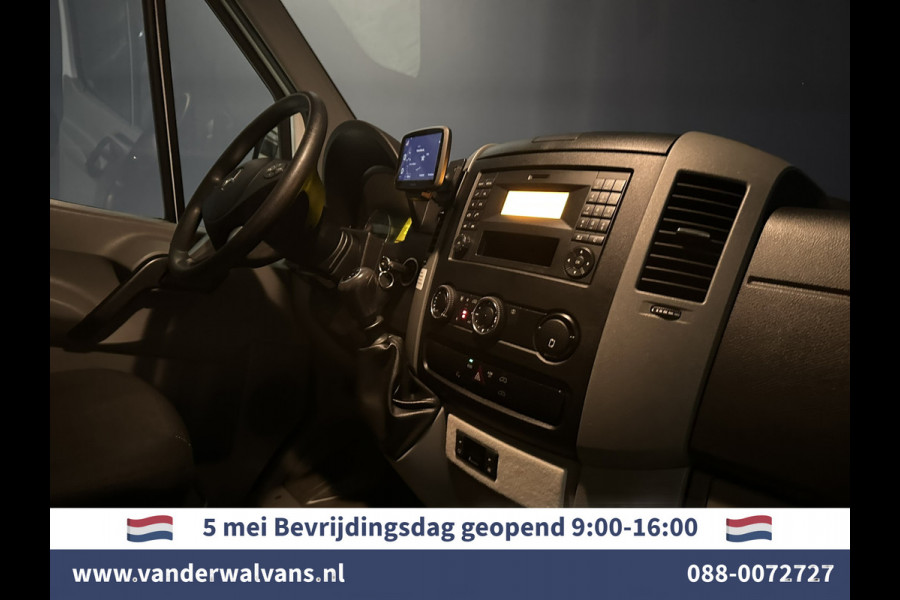 Mercedes-Benz Sprinter 316 CDI 164pk L2H2 Euro6 Airco | 2800kg trekhaak | Cruisecontrol Parkeersensoren