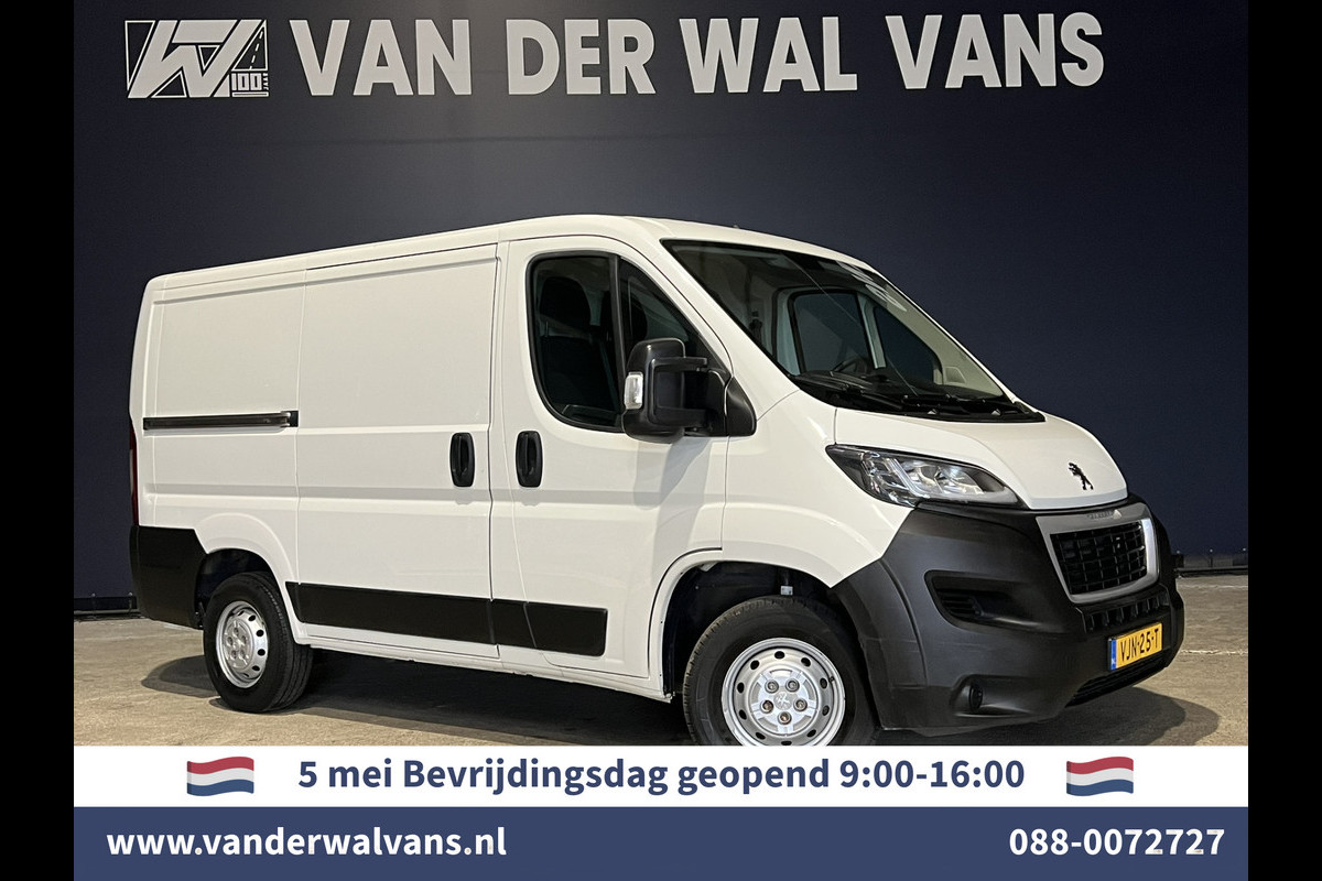 Peugeot Boxer 2.2 BlueHDi 120pk L1H1 Euro6 Airco | Camera | Navigatie | Trekhaak | Cruisecontrol Parkeersensoren, Bijrijdersbank Peugeot Boxer 2.2 BlueHDi 120pk L1H1 Euro6 Airco | Camera | Navigatie | Trekhaak | Cruisecontrol Parkeersensoren, Bijrijdersbank