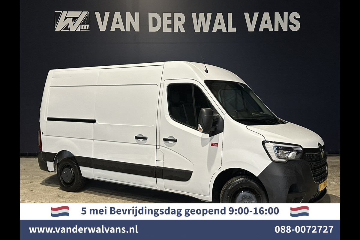 Renault Master 2.3 dCi 136pk L2H2 Euro6 Airco | Camera | Navigatie | Cruisecontrol | Trekhaak | Parkeersensoren Bijrijdersbank Renault Master 2.3 dCi 136pk L2H2 Euro6 Airco | Camera | Navigatie | Cruisecontrol | Trekhaak | Parkeersensoren Bijrijdersbank