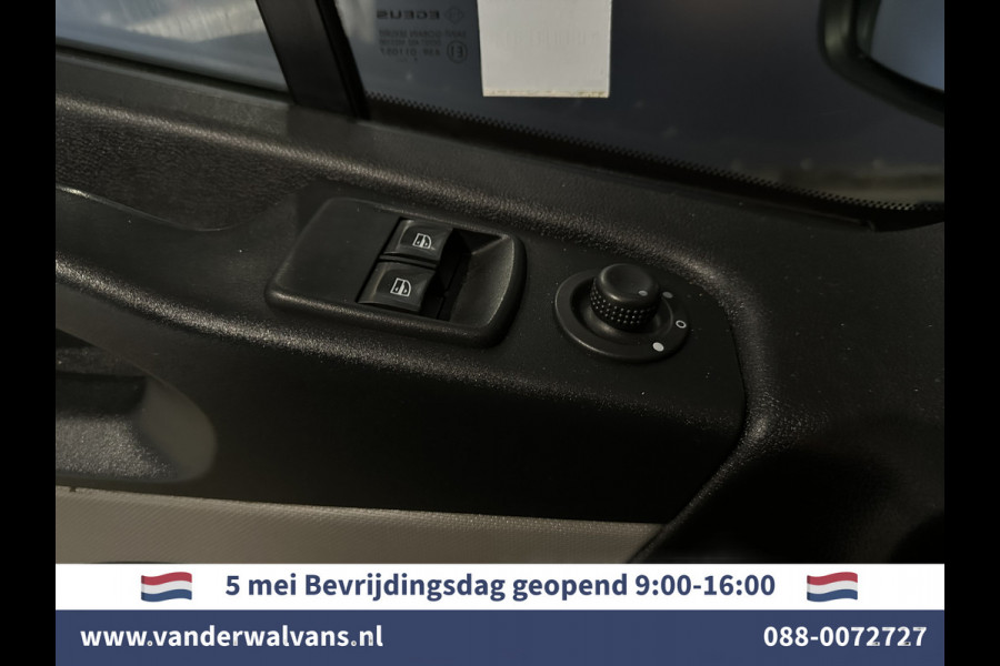 Renault Trafic 1.6 dCi 126pk L2H1 Euro6 Airco | Navigatie | Trekhaak | Cruisecontrol | Parkeersensoren Bijrijdersbank