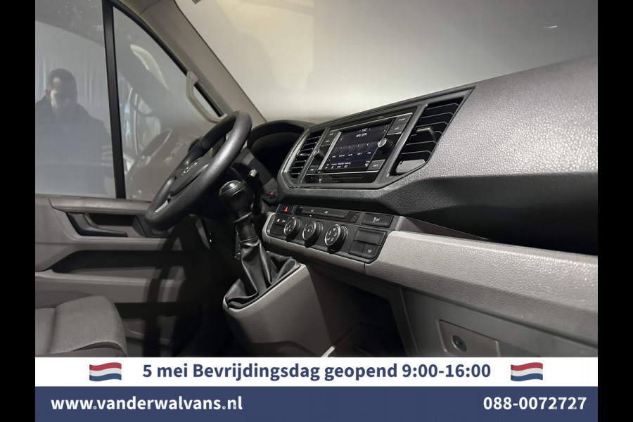 Volkswagen Crafter 2.0 TDI 141pk L3H3 L2H2 Euro6 Airco | Camera | Apple Carplay | Cruisecontrol Android Auto, Chauffeursstoel