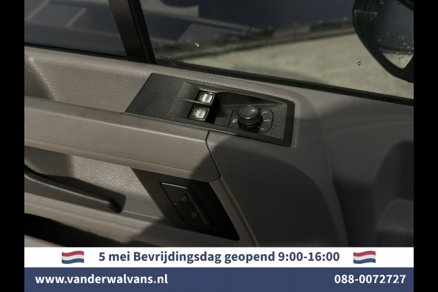 Volkswagen Crafter 2.0 TDI 141pk L3H3 L2H2 Euro6 Airco | Camera | Apple Carplay | Cruisecontrol Android Auto, Chauffeursstoel