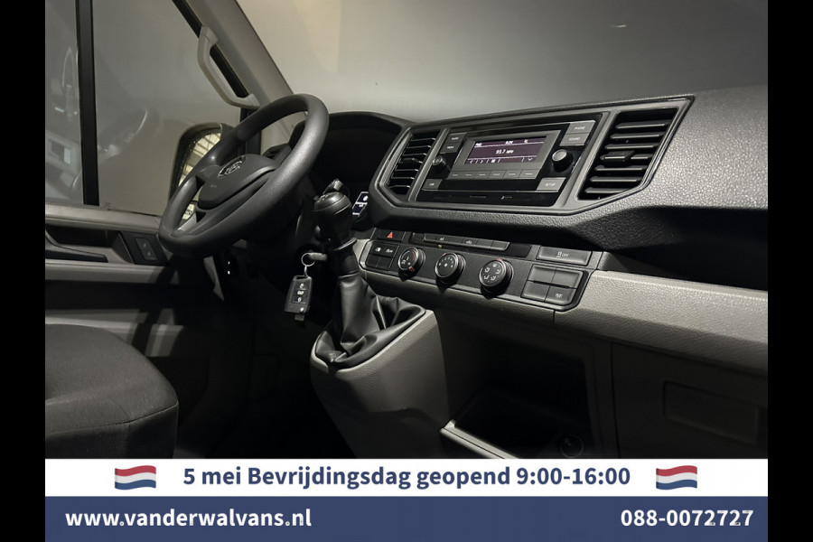 Volkswagen Crafter 2.0 TDI 141pk L3H3 L2H2 Euro6 Airco | Cruisecontrol | 3000kg Trekhaak Bijrijdersbank