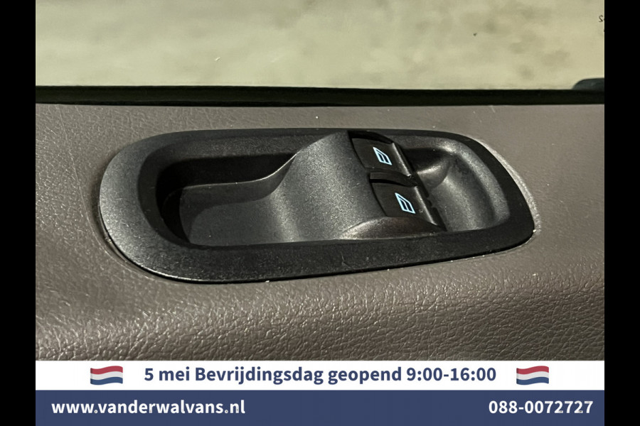Ford Transit 2.0 TDCI 131pk L3H2 Dubbele Cabine Euro6 Airco | 6-Zits | LED | 2500kg Trekhaak Cruisecontrol, Verwarmde voorruit, Parkeersensoren
