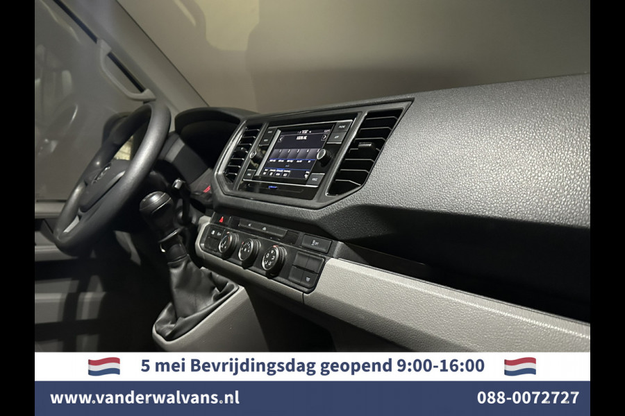 Volkswagen Crafter 2.0 TDI 141pk L3H3 L2H2 Euro6 Airco | Camera | Apple Carplay | Cruisecontrol | Chauffeursstoel Android Auto