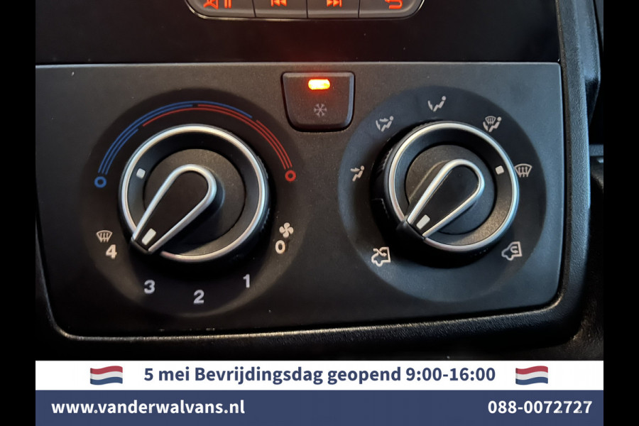 Peugeot Boxer 2.0 BlueHDI 141pk Bakwagen Laadklep Euro6 Airco | Camera | Cruisecontrol | Chauffeursstoel Bijrijdersbank