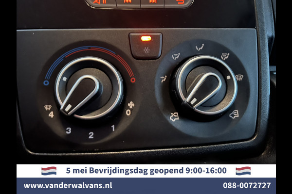 Peugeot Boxer 2.0 BlueHDI 141pk Bakwagen Laadklep Euro6 Airco | Camera | Cruisecontrol | Chauffeursstoel Bijrijdersbank