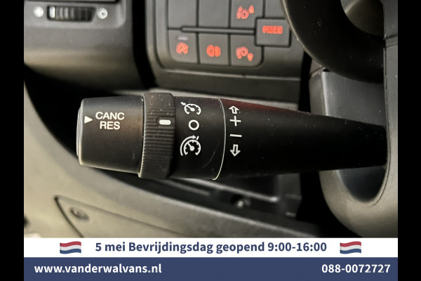 Peugeot Boxer 2.0 BlueHDI 141pk Bakwagen Laadklep Euro6 Airco | Camera | Cruisecontrol | Chauffeursstoel Bijrijdersbank