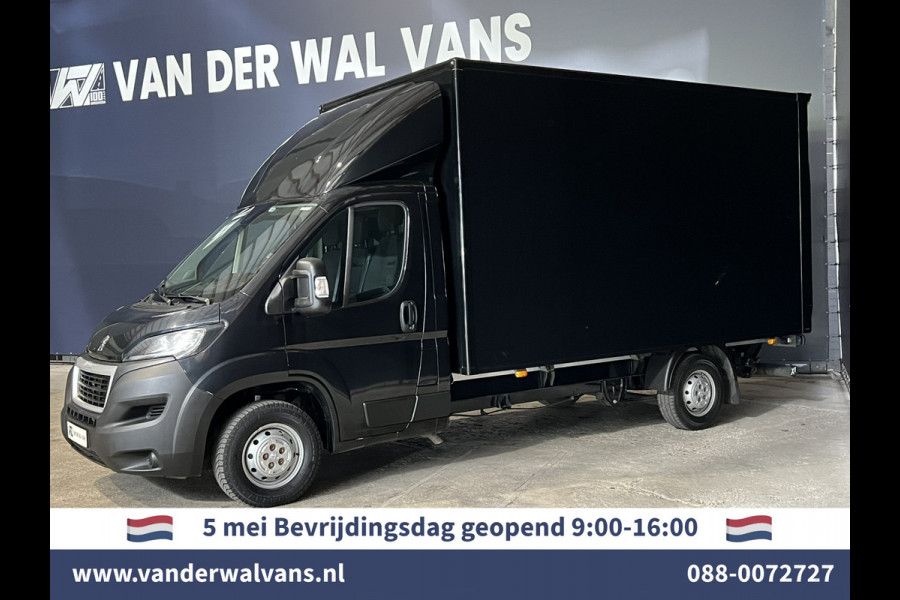 Peugeot Boxer 2.0 BlueHDI 141pk Bakwagen Laadklep Euro6 Airco | Camera | Cruisecontrol | Chauffeursstoel Bijrijdersbank