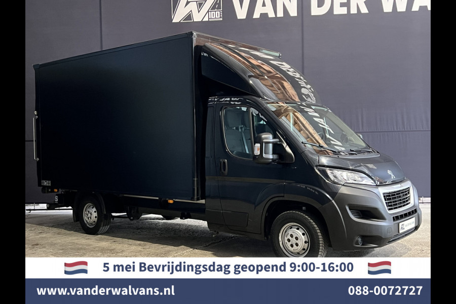 Peugeot Boxer 2.0 BlueHDI 141pk Bakwagen Laadklep Euro6 Airco | Camera | Cruisecontrol | Chauffeursstoel Bijrijdersbank