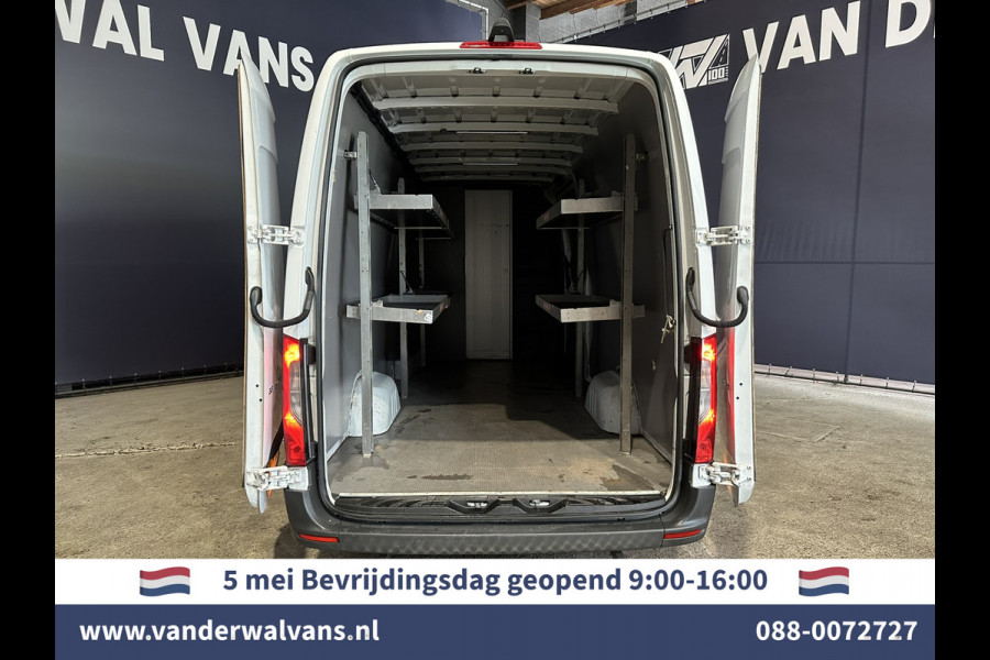 Mercedes-Benz Sprinter 311 CDI Automaat L3H2 *Post NL inrichting* Euro6 Airco | Camera | Apple Carplay | Android Auto Cruisecontrol, sidebars, 270 graden achterdeuren, schappen, doorloopdeur