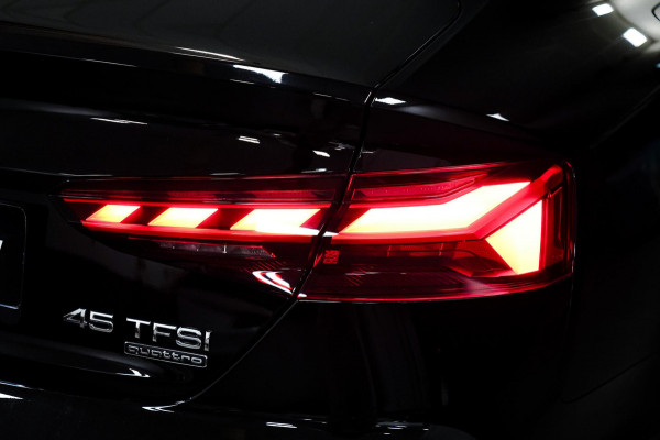Audi A5 Sportback 45 TFSI quattro RS Blacked Out|DigitalD|SportStoelen|