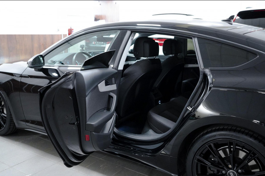 Audi A5 Sportback 45 TFSI quattro RS Blacked Out|DigitalD|SportStoelen|