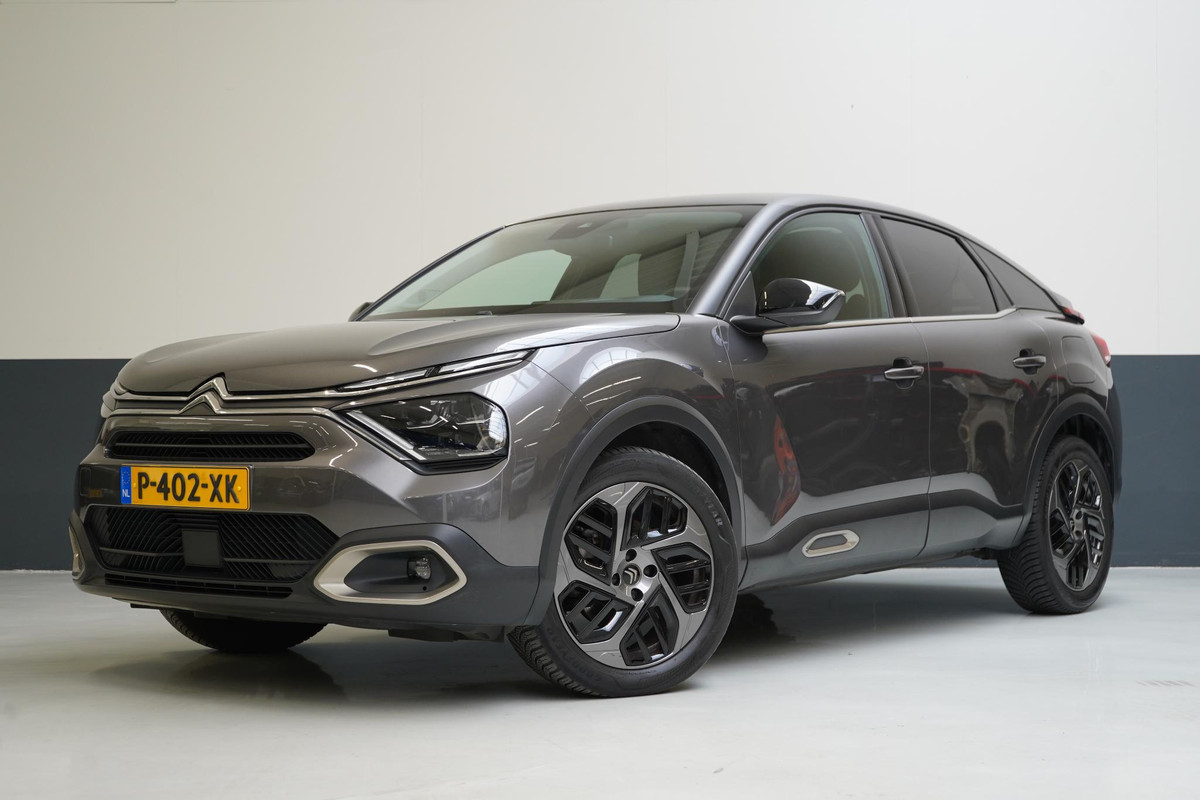 Citroën C4 1.2 Puretech 130pk Feel Pack Automaat | Head up | Navigatie | Achteruitrijcamera | Climate control | Cruise control Citroën C4 1.2 Puretech 130pk Feel Pack Automaat | Head up | Navigatie | Achteruitrijcamera | Climate control | Cruise control