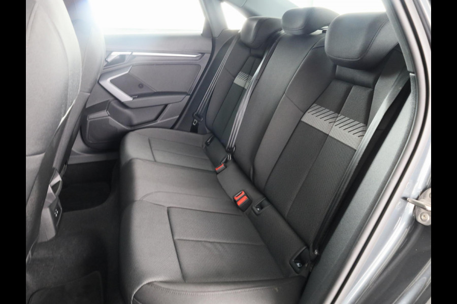 Audi A3 Limousine 30 TFSI Advanced edition 116pk | Sportstoelen | Led verlichting | Navigatie | Apple Carplay/ Andriod auto