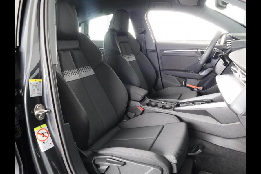 Audi A3 Limousine 30 TFSI Advanced edition 116pk | Sportstoelen | Led verlichting | Navigatie | Apple Carplay/ Andriod auto