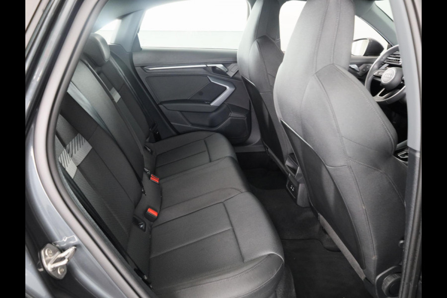 Audi A3 Limousine 30 TFSI Advanced edition 116pk | Sportstoelen | Led verlichting | Navigatie | Apple Carplay/ Andriod auto