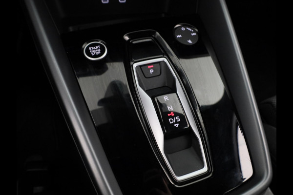 Audi A3 Limousine 30 TFSI Advanced edition 116pk | Sportstoelen | Led verlichting | Navigatie | Apple Carplay/ Andriod auto