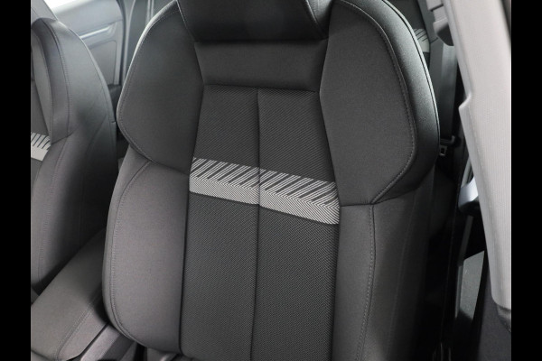 Audi A3 Limousine 30 TFSI Advanced edition 116pk | Sportstoelen | Led verlichting | Navigatie | Apple Carplay/ Andriod auto