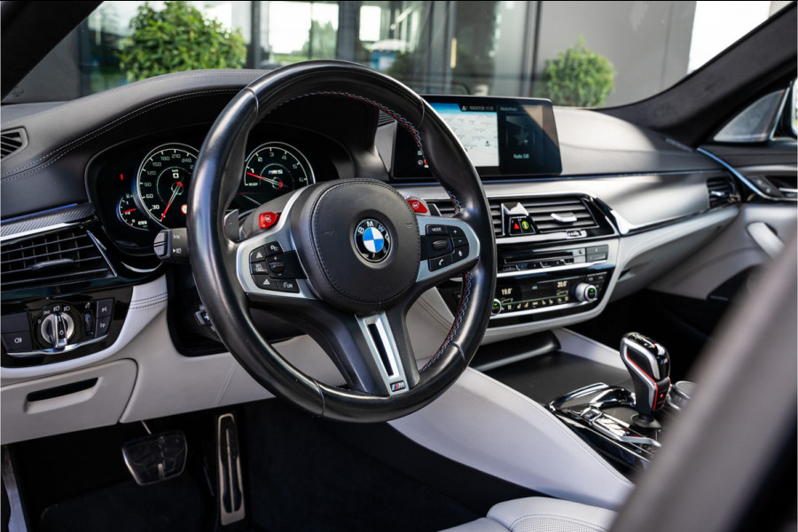 BMW M5 5-serie F90 - Panorama | B&W | M-Driver Pack | Softclose | HUD