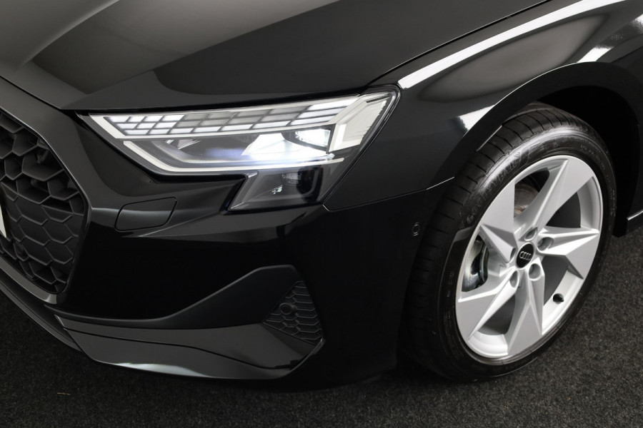 Audi A3 Limousine 30 TFSI Advanced edition 116pk S-tronic | navigatie | Sportstoelen | Led verlichting |