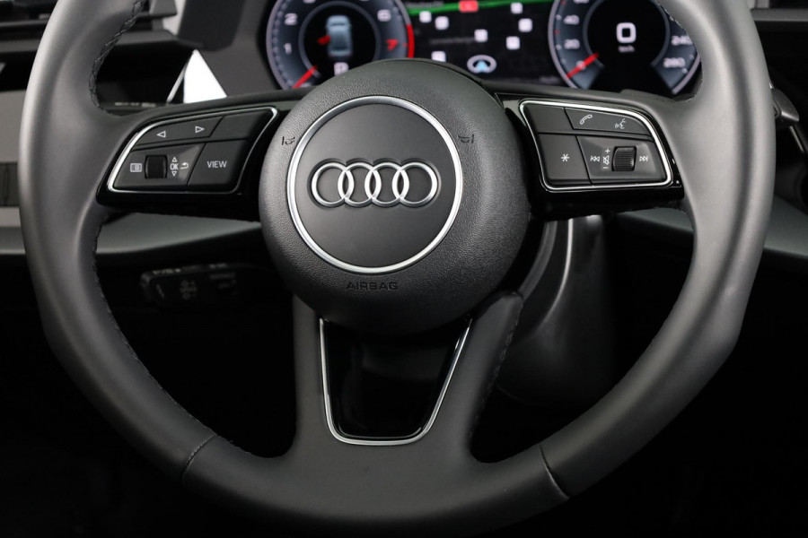 Audi A3 Limousine 30 TFSI Advanced edition 116pk S-tronic | navigatie | Sportstoelen | Led verlichting |