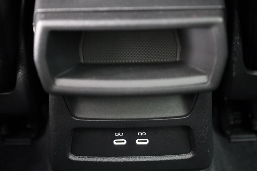 Audi A3 Limousine 30 TFSI Advanced edition 116pk S-tronic | navigatie | Sportstoelen | Led verlichting |