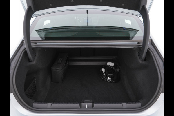Mercedes-Benz EQE 350+ Luxury Line 91 kWh [ 3-Fase ] (INCL-BTW) Aut. *LUXURY-LEATHER | DISTRONIC | FULL-LED | KEYLESS | CAMERA | BLIND-SPOT | MEMORY-PACK | DIGI-COCKPIT | MBUX-NAVI | AMBIENT-LIGHT | DAB+ | COMFORT-SEATS | 19''ALU*