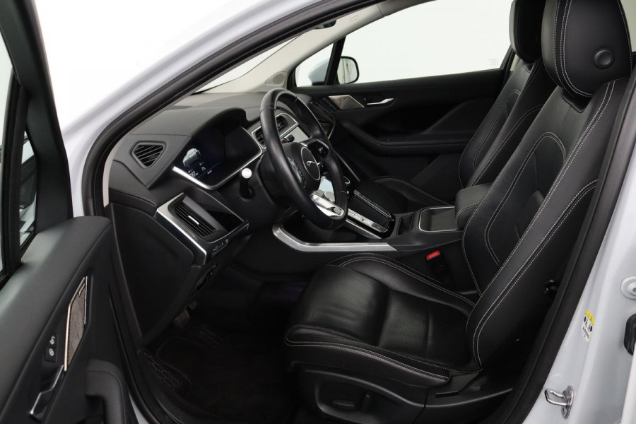 Jaguar I-PACE EV400 SE 90 kWh | Panoramadak | Leder | Stoelverwarming | Carplay | Meridian Surround | Camera | Park Assist | Full LED
